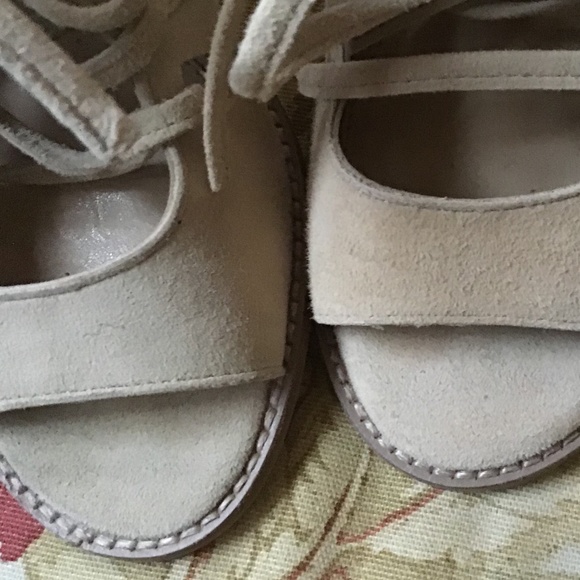 Vince Camuto beige suede stocked heel lace tie up sandals Size 6 - Picture 11 of 14